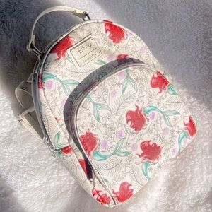 🧜‍♀️Loungefly Little Mermaid Backpack like new!🧜‍♀️